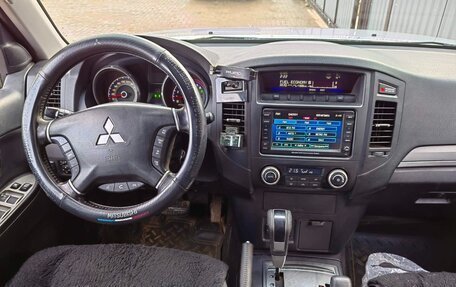 Mitsubishi Pajero IV, 2010 год, 1 830 000 рублей, 7 фотография