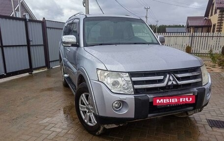 Mitsubishi Pajero IV, 2010 год, 1 830 000 рублей, 3 фотография