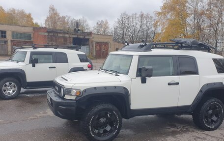 Toyota FJ Cruiser, 2008 год, 3 200 000 рублей, 2 фотография