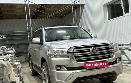 Toyota Land Cruiser 200, 2017 год, 6 650 000 рублей, 16 фотография