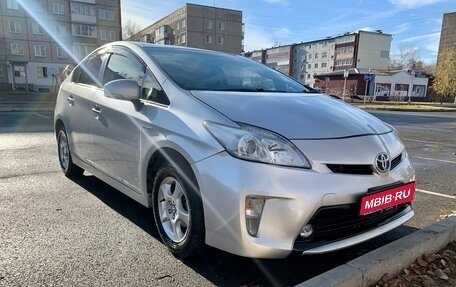 Toyota Prius, 2013 год, 1 350 000 рублей, 1 фотография