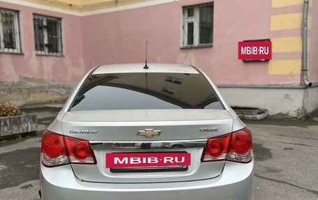 Chevrolet Cruze II, 2011 год, 740 000 рублей, 4 фотография