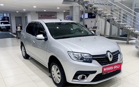 Renault Logan II, 2018 год, 1 150 000 рублей, 3 фотография