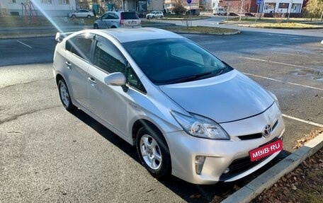 Toyota Prius, 2013 год, 1 350 000 рублей, 5 фотография