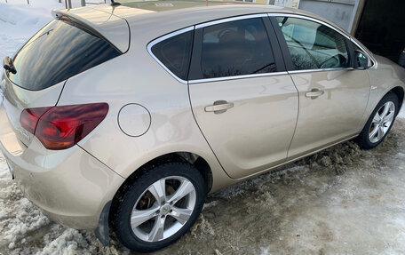 Opel Astra J, 2011 год, 870 000 рублей, 5 фотография