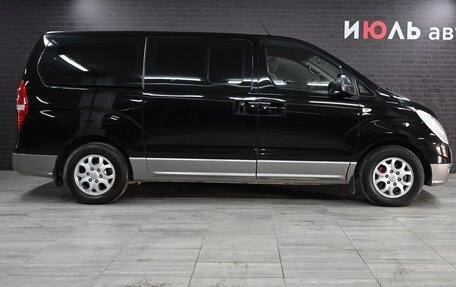 Hyundai H-1 II рестайлинг, 2010 год, 1 690 000 рублей, 9 фотография