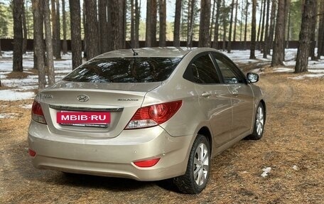 Hyundai Solaris II рестайлинг, 2011 год, 875 000 рублей, 5 фотография