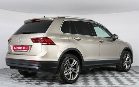 Volkswagen Tiguan II, 2018 год, 2 347 000 рублей, 5 фотография