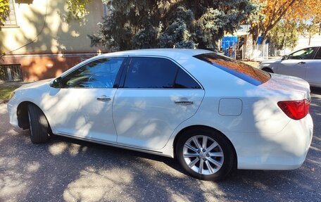 Toyota Camry, 2014 год, 1 900 000 рублей, 6 фотография