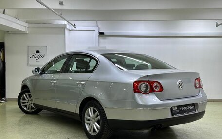 Volkswagen Passat B6, 2005 год, 650 000 рублей, 4 фотография