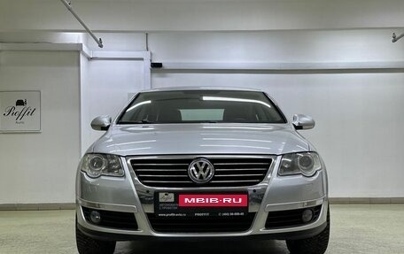 Volkswagen Passat B6, 2005 год, 650 000 рублей, 2 фотография