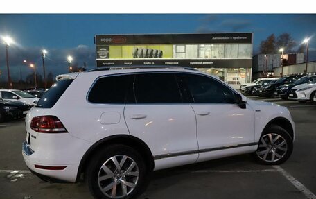 Volkswagen Touareg III, 2014 год, 2 560 000 рублей, 3 фотография