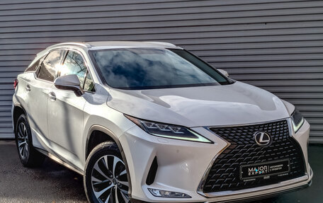 Lexus RX IV рестайлинг, 2020 год, 5 650 000 рублей, 3 фотография