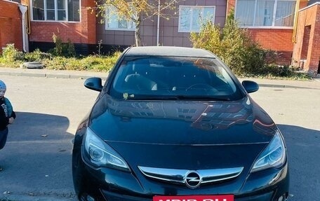 Opel Astra J, 2013 год, 630 000 рублей, 2 фотография