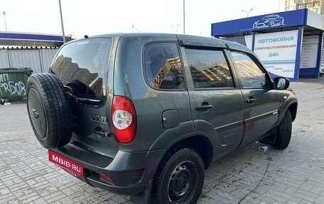 Chevrolet Niva I рестайлинг, 2011 год, 600 000 рублей, 3 фотография