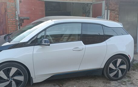 BMW i3 I01 рестайлинг, 2015 год, 1 650 000 рублей, 6 фотография