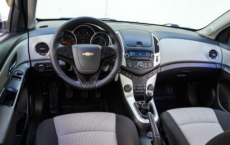 Chevrolet Cruze II, 2013 год, 890 000 рублей, 6 фотография