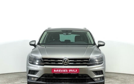 Volkswagen Tiguan II, 2018 год, 3 197 000 рублей, 2 фотография