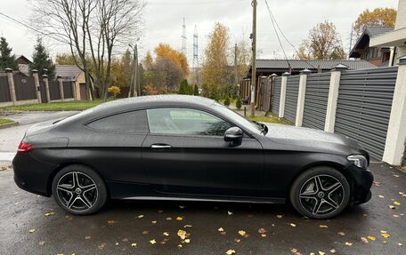 Mercedes-Benz C-Класс, 2018 год, 3 300 000 рублей, 1 фотография