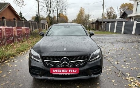 Mercedes-Benz C-Класс, 2018 год, 3 300 000 рублей, 4 фотография