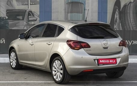 Opel Astra J, 2011 год, 969 000 рублей, 2 фотография