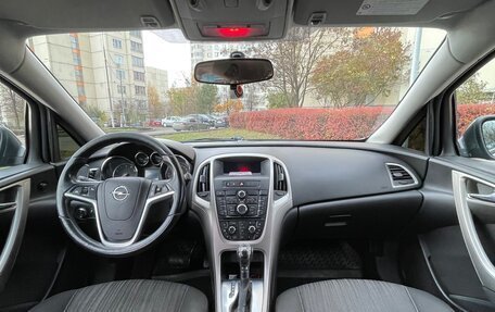 Opel Astra J, 2011 год, 690 000 рублей, 6 фотография