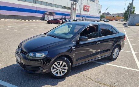 Volkswagen Polo VI (EU Market), 2013 год, 719 990 рублей, 2 фотография