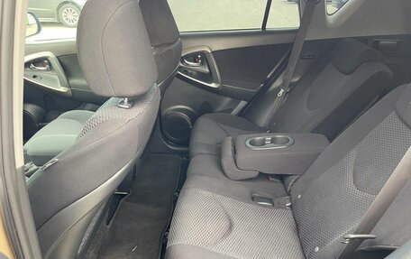 Toyota RAV4, 2010 год, 1 382 000 рублей, 24 фотография