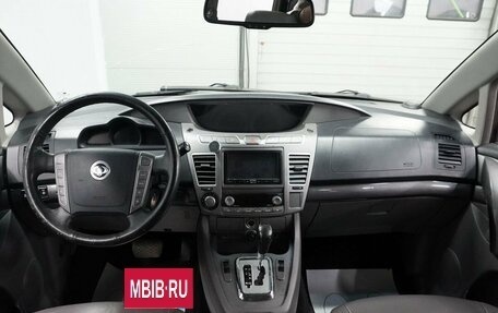 SsangYong Stavic, 2014 год, 1 720 000 рублей, 10 фотография