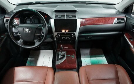 Toyota Camry, 2012 год, 1 420 000 рублей, 10 фотография