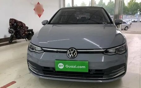 Volkswagen Golf VIII, 2021 год, 1 830 000 рублей, 2 фотография