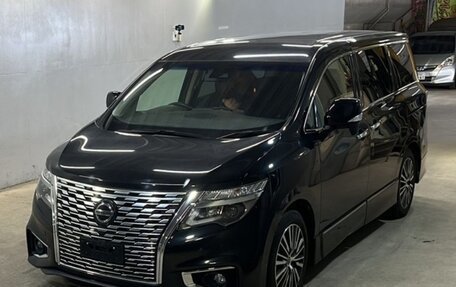 Nissan Elgrand III, 2022 год, 2 720 000 рублей, 2 фотография