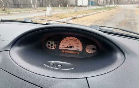 Toyota Vitz, 2003 год, 645 000 рублей, 10 фотография