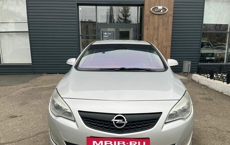 Opel Astra J, 2011 год, 720 000 рублей, 2 фотография