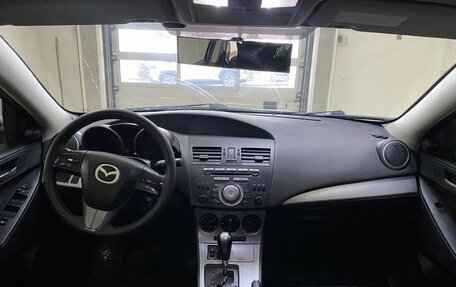 Mazda 3, 2011 год, 909 999 рублей, 13 фотография