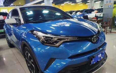 Toyota C-HR I рестайлинг, 2020 год, 1 870 000 рублей, 3 фотография