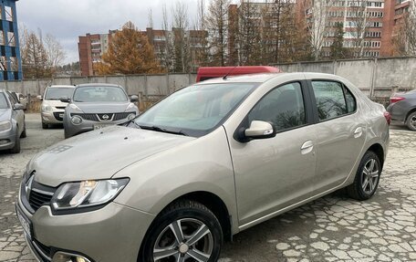 Renault Logan II, 2017 год, 870 000 рублей, 2 фотография