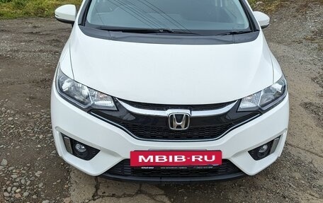 Honda Fit III, 2016 год, 1 350 000 рублей, 2 фотография