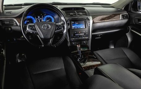 Toyota Camry, 2015 год, 2 200 000 рублей, 27 фотография