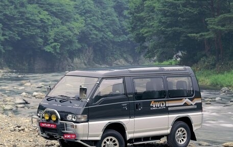 Mitsubishi Delica III, 1992 год, 225 000 рублей, 1 фотография