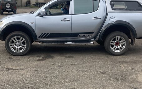 Mitsubishi L200 IV рестайлинг, 2010 год, 1 400 000 рублей, 7 фотография