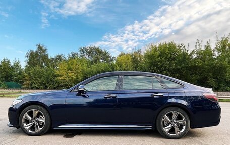 Toyota Crown, 2018 год, 2 100 000 рублей, 4 фотография