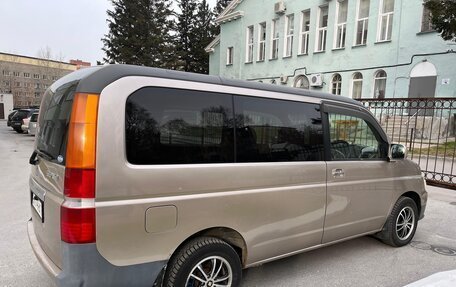 Honda Stepwgn II рестайлинг, 2001 год, 815 000 рублей, 10 фотография