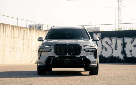 BMW X7, 2024 год, 14 000 000 рублей, 3 фотография