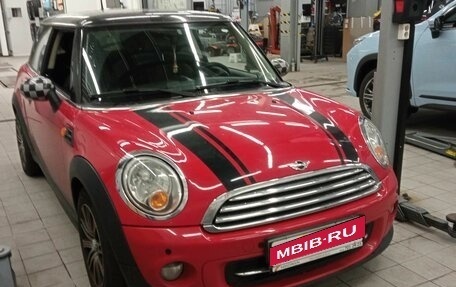 MINI Hatch, 2012 год, 1 070 000 рублей, 2 фотография