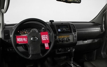 Nissan Navara (Frontier), 2007 год, 1 070 000 рублей, 12 фотография