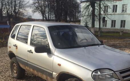 Chevrolet Niva I рестайлинг, 2004 год, 200 000 рублей, 3 фотография