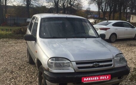 Chevrolet Niva I рестайлинг, 2004 год, 200 000 рублей, 2 фотография