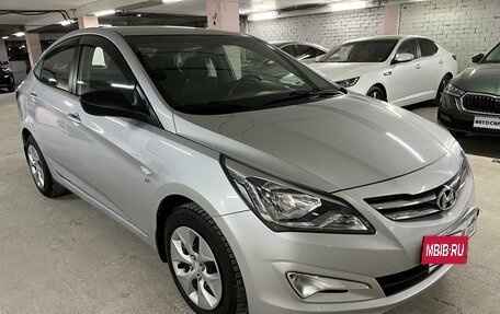 Hyundai Solaris II рестайлинг, 2016 год, 1 075 000 рублей, 3 фотография