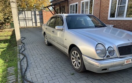 Mercedes-Benz E-Класс, 1997 год, 325 000 рублей, 7 фотография